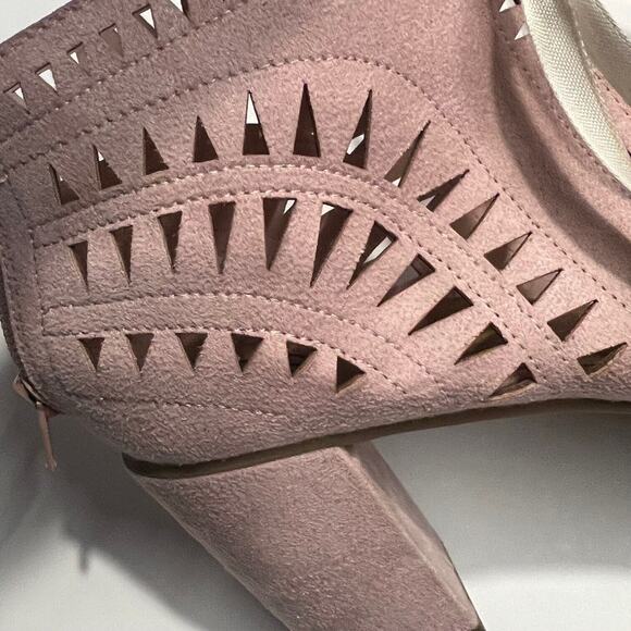 Womens Size 10 Baby Pink Leather Boho Cut Out Lace Up Stocked Heel Sandal Retro - Picture 9 of 11